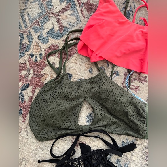Women’s Bikini Haul - Picture 5 of 11